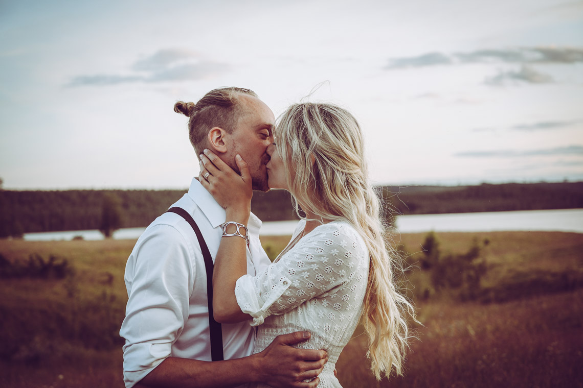 Johan och Jonna Jintons bröllop bröllopsporträtt Sandra Hila priser bröllopsfotograf årets bröllopsbild 2019