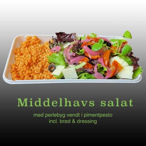 Middelhavs salat med perlebyg i pimentpesto