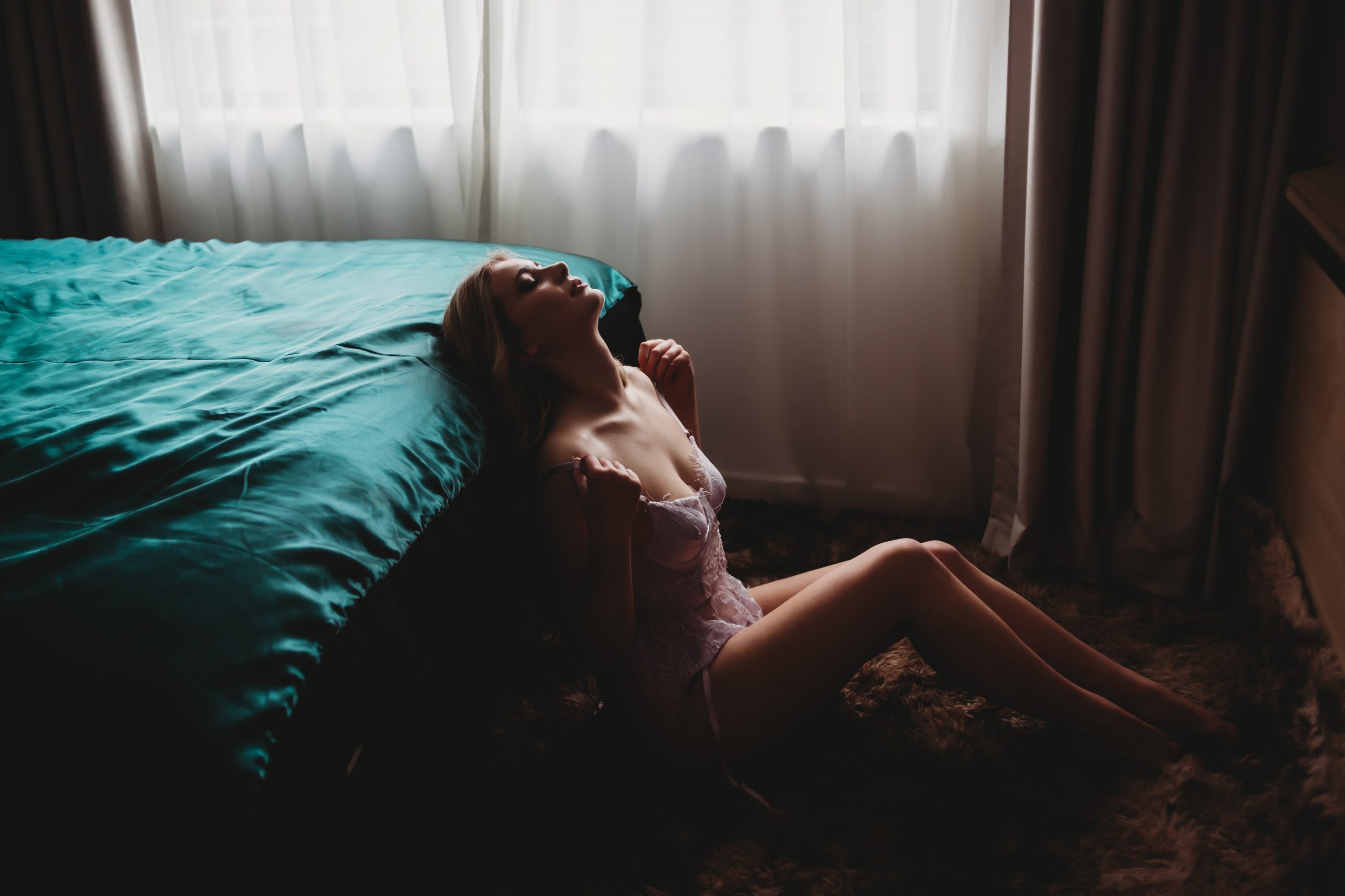 5 Common Fears About Boudoir Photography and How to Overcome Them
