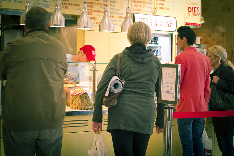 New York Hill Chicken cashier