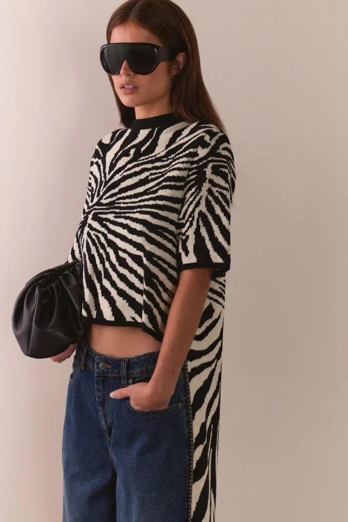 Zebra Dipped Hem Jumper
