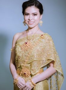bridal makeup & bridal hairstyling – international makeup artist thailand – savourbytina