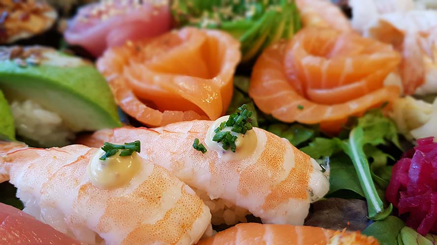 Catering sushi sashimi