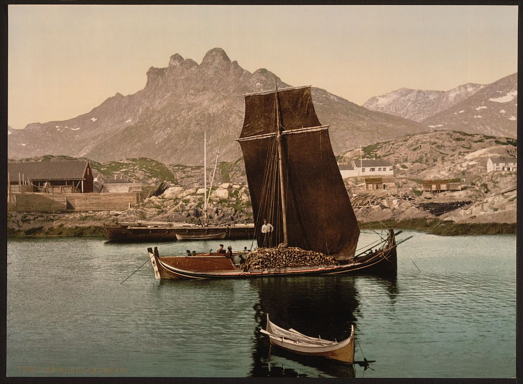 In_Nordlandsbaad,_Nordland,_Norway_(LOC)