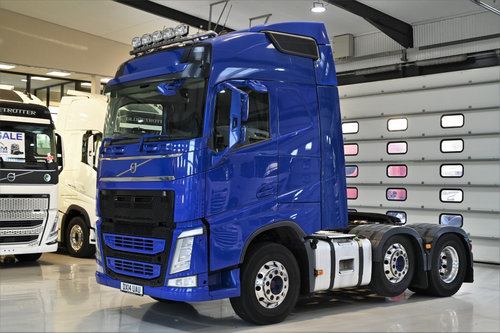 VOLVO FMX 500 *EURO 6*, GLOBETROTTER 6X4 TRACTOR UNIT - 2016