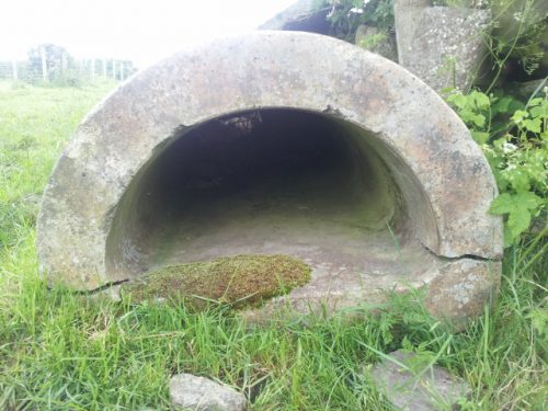 lJ & M Craig Perceton Kilmarnock large flat bottomed water pipe