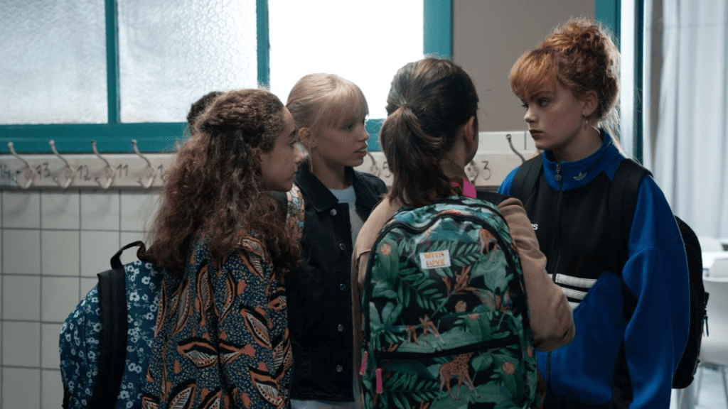 Critique « Dalva » (2023) : Une enfant sous influence ! - ScreenTune