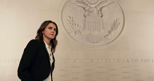 Critique « LA DIPLOMATE saison 2 » (2024) : Intrigues et complots politiques ! - ScreenTune