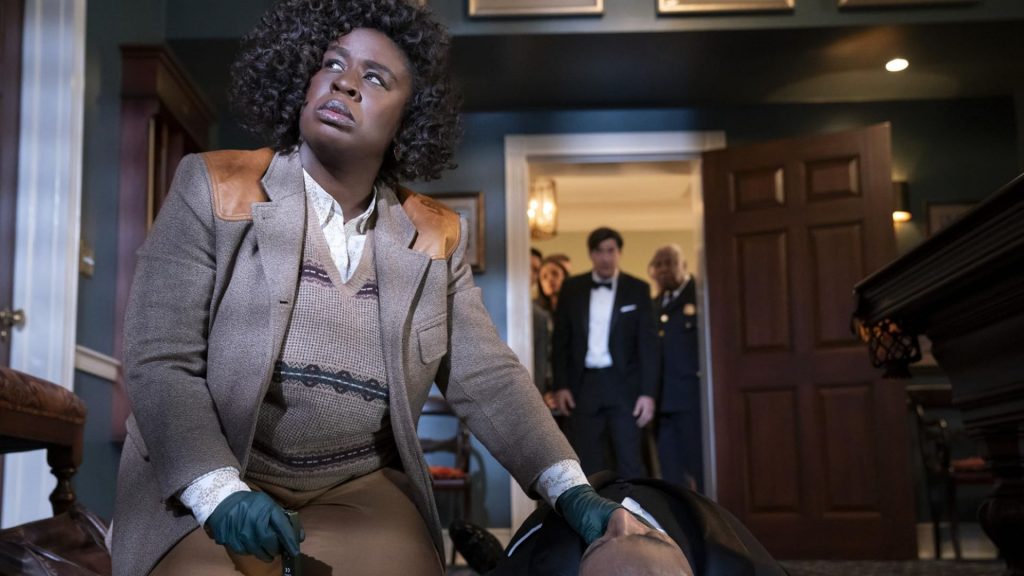 Critique série « LA RÉSIDENCE » (2025) : Cette demeure est un vrai B…! - ScreenTune