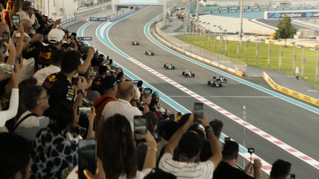 Critique « F1 - Le Film » (2025) : TOP FUN ! - ScreenTune