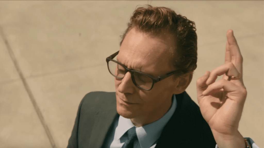Critique « Life of Chuck » (2025) : Fable spatio-temporelle ! - ScreenTune