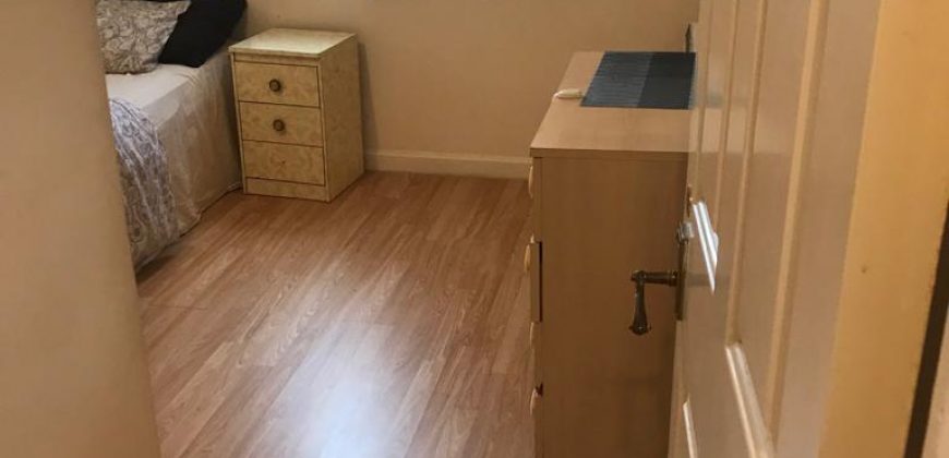 2 Bedroom Flat 18 Spark Close, Dagenham, Essex, RM8