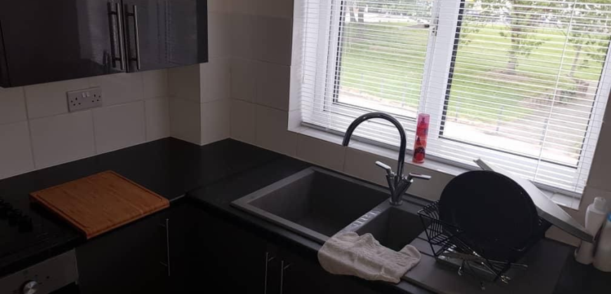 2 Bed Flat, Benyon Path, RM15 6PE