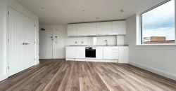 Luxury New-Build | 1-Bed Apartment with Co-Working & Games Room