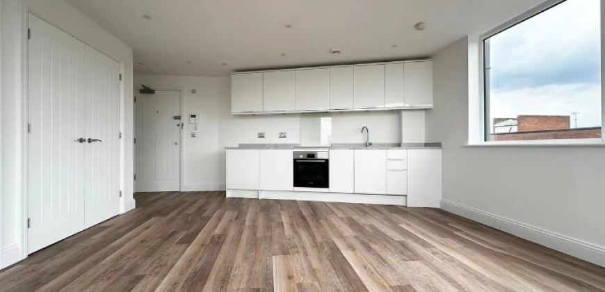 Luxury New-Build | 1-Bed Apartment with Co-Working & Games Room