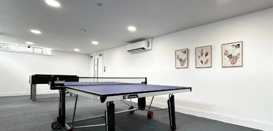 Luxury New-Build | 1-Bed Apartment with Co-Working & Games Room