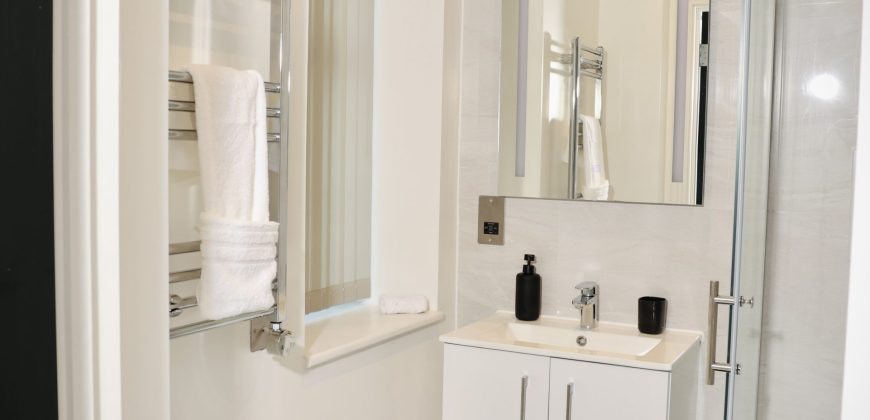 Premium 4BR I Near Golf Course I Free Parking