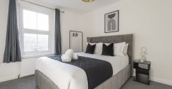 4-Bed Maidstone House Sleeps 8 | Near East Station