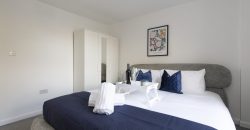 4-Bed Maidstone House Sleeps 8 | Near East Station