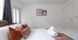 4-Bed Maidstone House Sleeps 8 | Near East Station