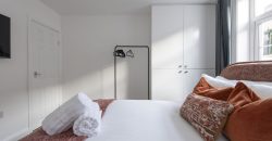 4-Bed Maidstone House Sleeps 8 | Near East Station