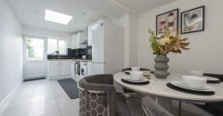 4-Bed Maidstone House Sleeps 8 | Near East Station