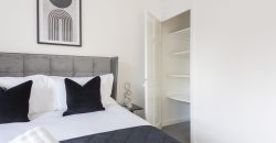 4-Bed Maidstone House Sleeps 8 | Near East Station