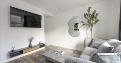 4-Bed Maidstone House Sleeps 8 | Near East Station