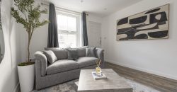 4-Bed Maidstone House Sleeps 8 | Near East Station