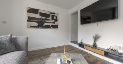 4-Bed Maidstone House Sleeps 8 | Near East Station