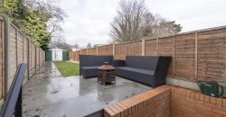 4-Bed Maidstone House Sleeps 8 | Near East Station
