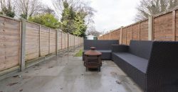 4-Bed Maidstone House Sleeps 8 | Near East Station