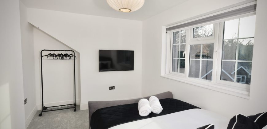 Premium 4BR I Near Golf Course I Free Parking