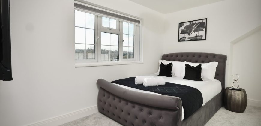 Premium 4BR I Near Golf Course I Free Parking