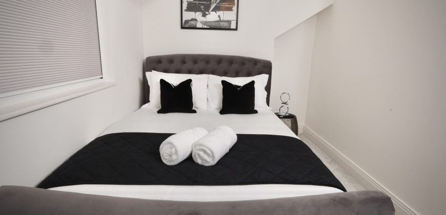 Premium 4BR I Near Golf Course I Free Parking
