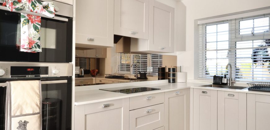 Premium 4BR I Near Golf Course I Free Parking