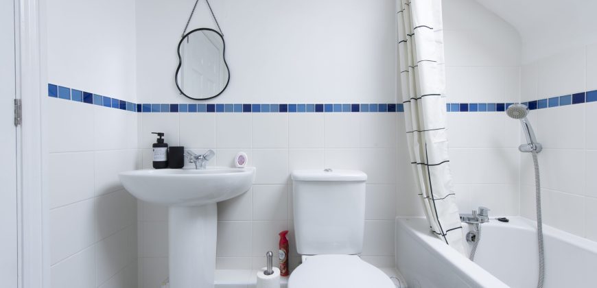 Lush 2 Bed Home I Free Parking I Near Chatham Dock