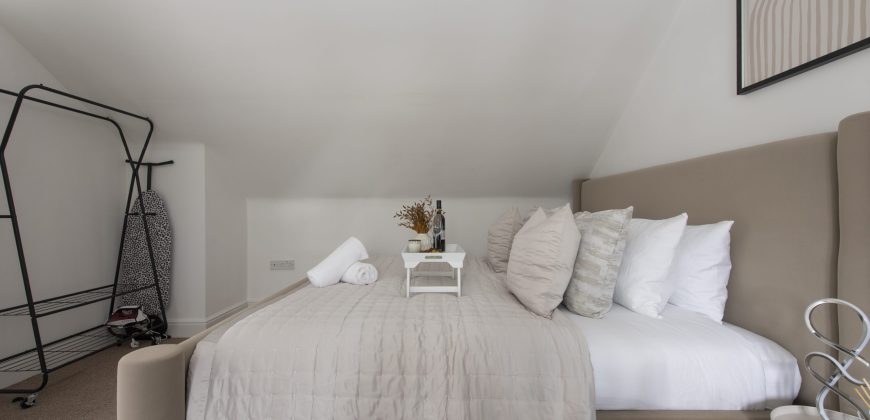 Lush 2 Bed Home I Free Parking I Near Chatham Dock