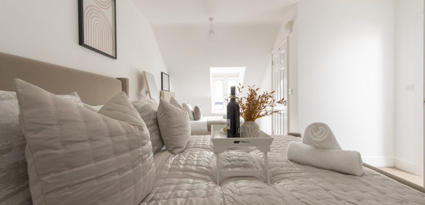 Lush 2 Bed Home I Free Parking I Near Chatham Dock