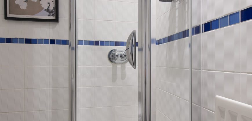 Lush 2 Bed Home I Free Parking I Near Chatham Dock