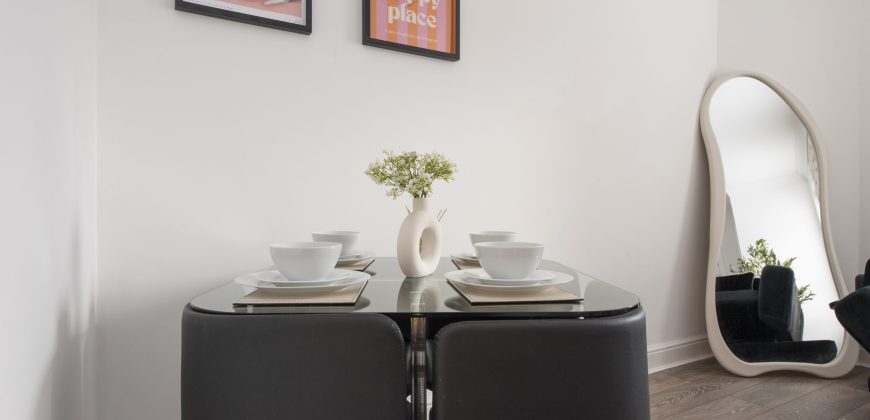 Lush 2 Bed Home I Free Parking I Near Chatham Dock