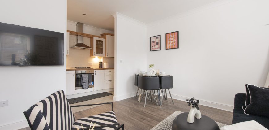 Lush 2 Bed Home I Free Parking I Near Chatham Dock