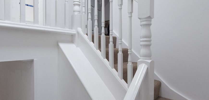 Lush 2 Bed Home I Free Parking I Near Chatham Dock