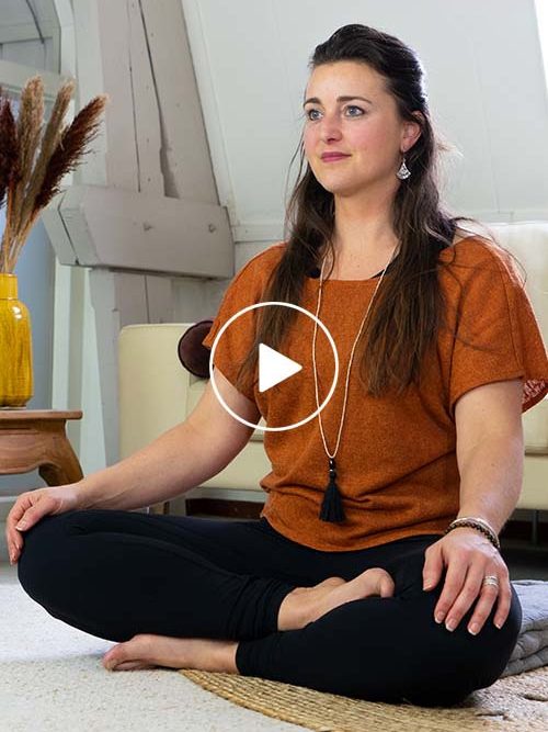 Chantal doet meditatie voor SEEK