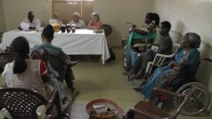 Behindertenzentrum Tivavouane Sitzung