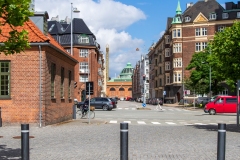 Ny Carlsberg Glyptoteket set gennem Puggaardsgade. Foto