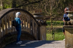 "Brobyggere". Fototur ved Aldershvile Slotspark. Foto: Lise Peltola