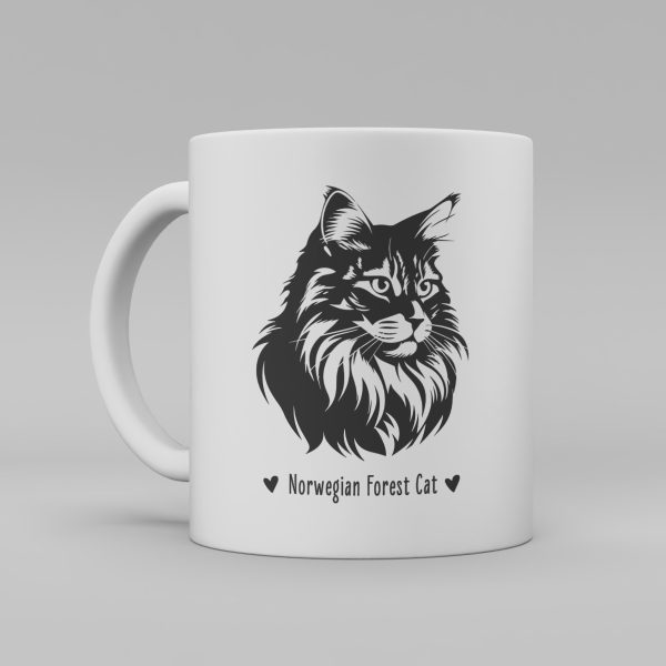 Vit keramikmugg med svart illustration av svart katt av rasen Norwegian Forest Cat