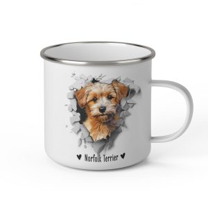 Vit emaljmugg med illustration av ett hundhuvud som "tittar ut genom" ett illustrerat hål. Hunden är av rasen Norfolk Terrier