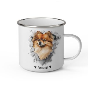 Vit emaljmugg med illustration av ett hundhuvud som "tittar ut genom" ett illustrerat hål. Hunden är av rasen Pomeranian